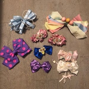 Bundle of children’s hair accessories